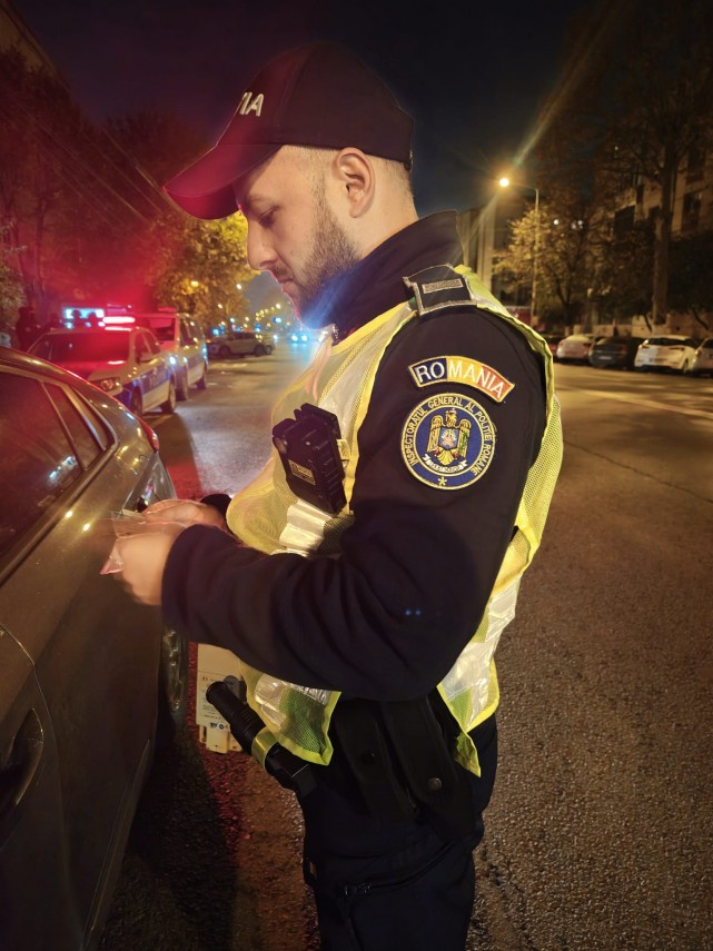 foto razie de amploare a politistilor in constanta vizate cartierele palazu mare tomis nord tomis 3 si foto razie de amploare a politistilor in constanta vizate cartierele palazu mare tomis nord tomis 3 si