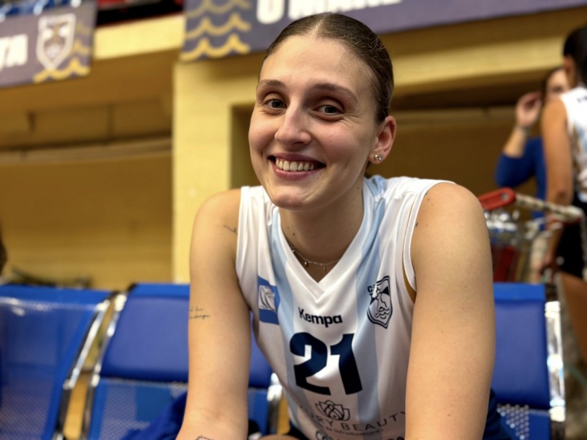 volei feminin csm constanta a fost invinsa de dinamo cu 0 3 moment psihologic in setul doi galerie foto volei feminin csm constanta a fost invinsa de dinamo cu 0 3 moment psihologic in setul doi galerie foto