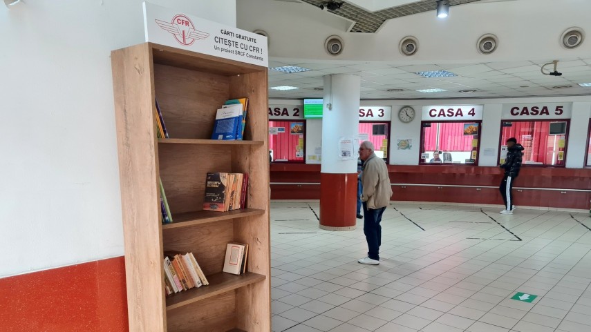 foto proiectul biblioteca din gara citeste cu cfr continua la constanta cu noi volume 917513