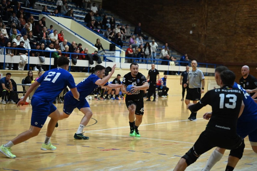 handbal cs medgidia pe locul doi in clasament iar in meciul urmator primeste vizita liderului csa steaua