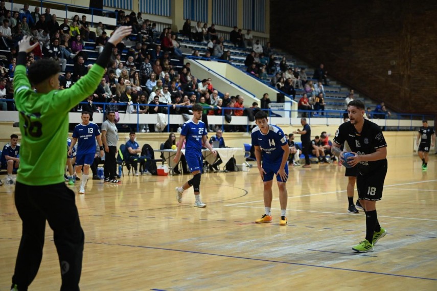 handbal cs medgidia pe locul doi in clasament iar in meciul urmator primeste vizita liderului csa steaua