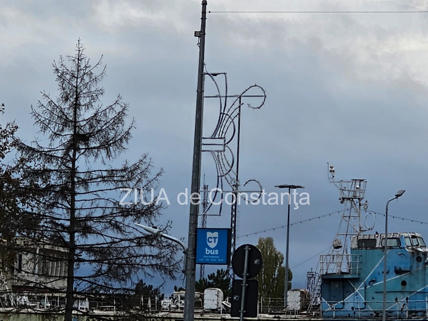 foto video constanta imbraca haine de sarbatori se aprind luminitele pe bulevardul ferdinand 917588