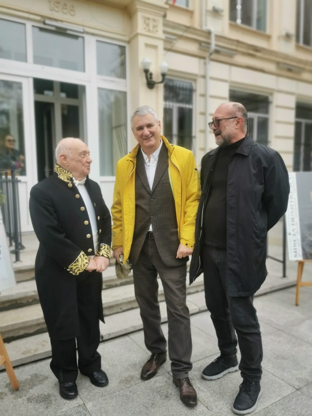 eveniment de gala la academia romana discursul de receptie al academicianului mircia dumitrescu urmat eveniment de gala la academia romana discursul de receptie al academicianului mircia dumitrescu urmat