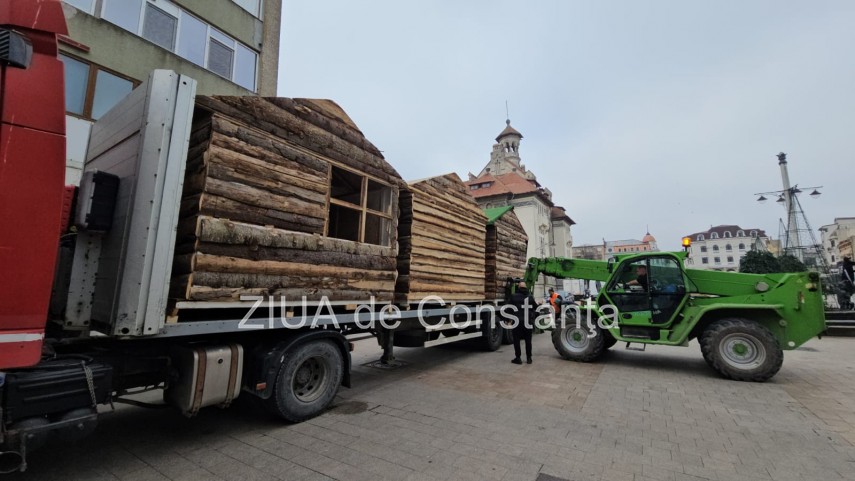 pregatiri in piata ovidiu din constanta pentru targul de craciun foto video 917910 pregatiri in piata ovidiu din constanta pentru targul de craciun foto video 917910