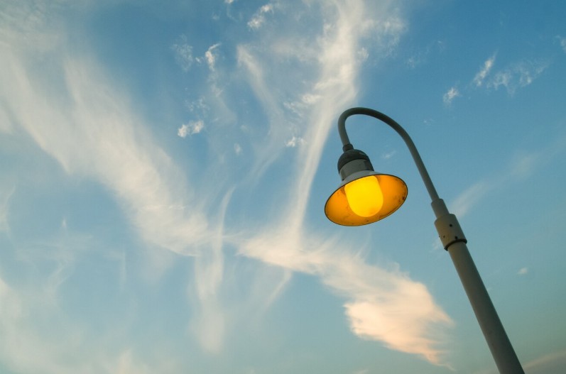 Iluminat public, foto cu rol ilustrativ, Sursa foto: Freepik