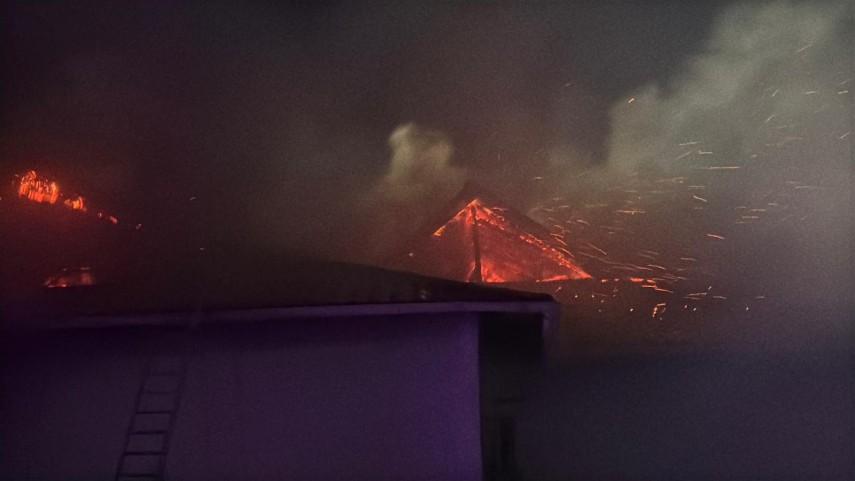 judetul tulcea incendiu la o pensiune din mahmudia intervin pompierii 918021 judetul tulcea incendiu la o pensiune din mahmudia intervin pompierii 918021