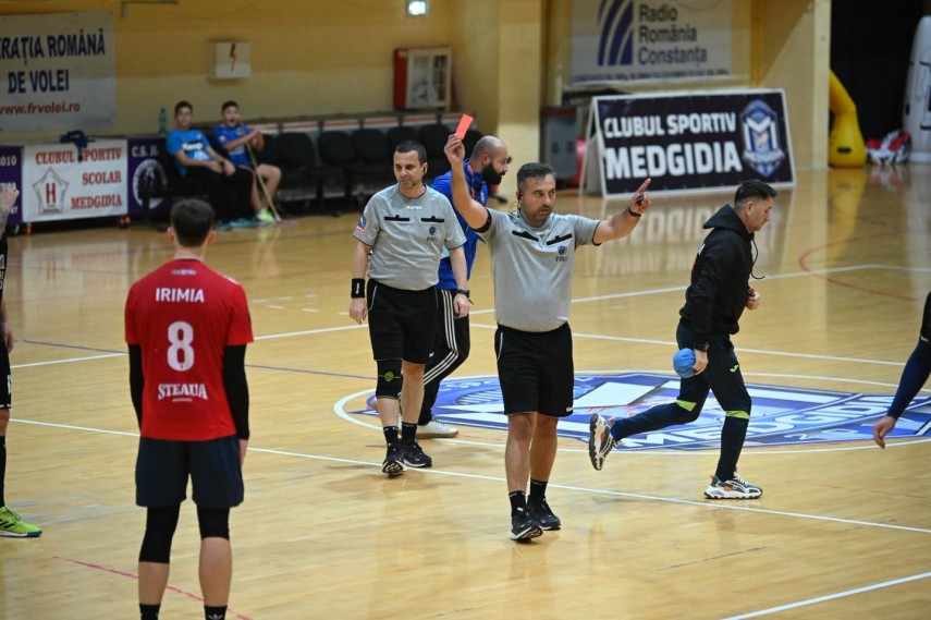handbal cs medgidia a cedat acasa in duelul primelor doua clasate cu csa steaua bucuresti galerie foto handbal cs medgidia a cedat acasa in duelul primelor doua clasate cu csa steaua bucuresti galerie foto
