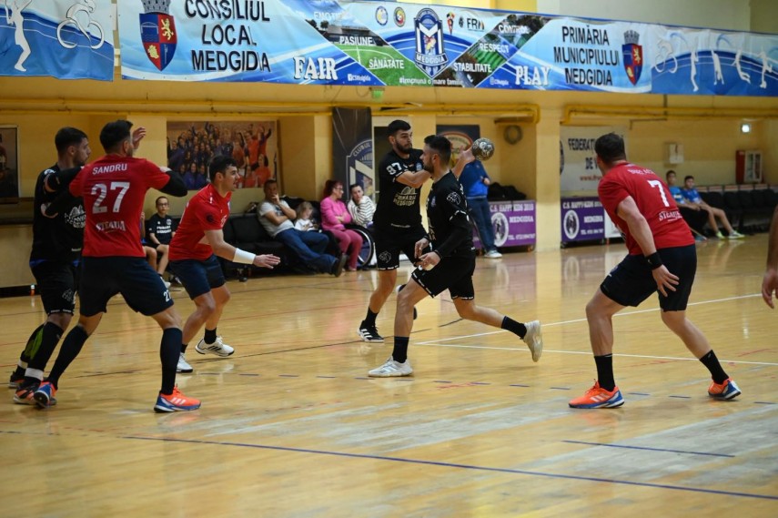 handbal cs medgidia a cedat acasa in duelul primelor doua clasate cu csa steaua bucuresti galerie foto handbal cs medgidia a cedat acasa in duelul primelor doua clasate cu csa steaua bucuresti galerie foto