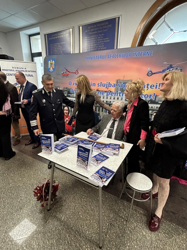 lansare de carte generalul de brigada in retragere ion ciucur si chestorul dumitru biltag au dezvaluit lansare de carte generalul de brigada in retragere ion ciucur si chestorul dumitru biltag au dezvaluit