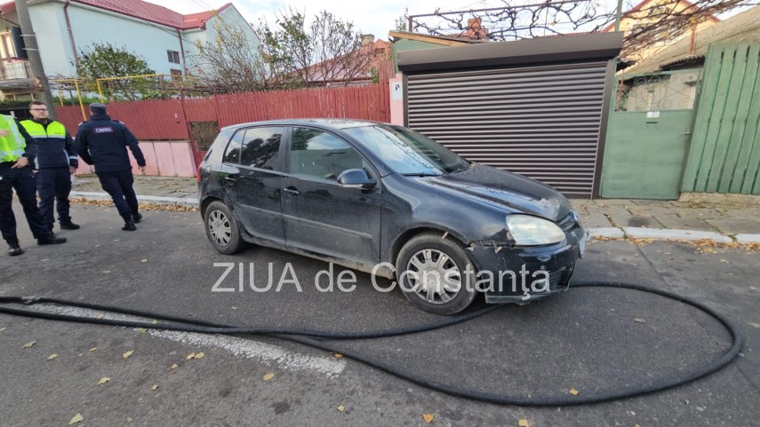 accident rutier pe strada soarelui din constanta o masina a intrat intr o teava de gaze 918226 accident rutier pe strada soarelui din constanta o masina a intrat intr o teava de gaze 918226