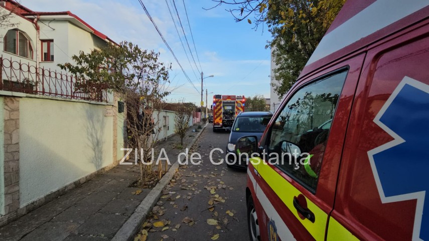 accident rutier pe strada soarelui din constanta o masina a intrat intr o teava de gaze 918226 accident rutier pe strada soarelui din constanta o masina a intrat intr o teava de gaze 918226