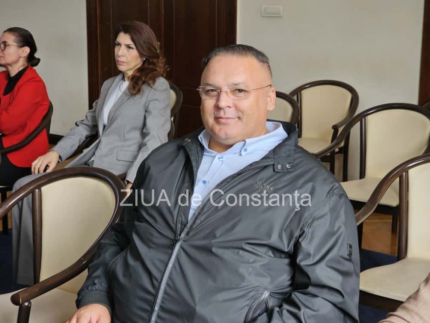 foto video sedinta la prefectura constanta privind dreptul de proprietate asupra domeniului public in foto video sedinta la prefectura constanta privind dreptul de proprietate asupra domeniului public in