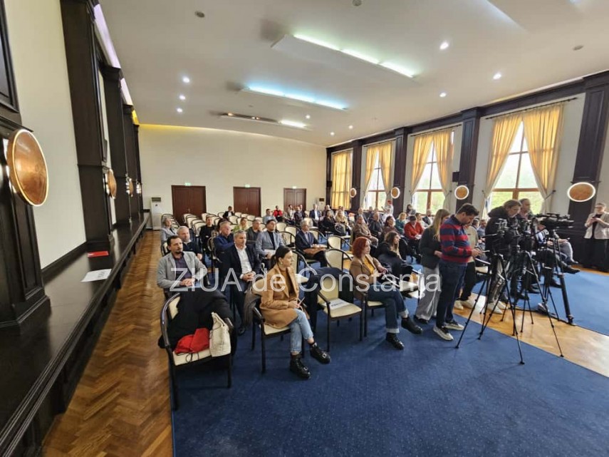foto video sedinta la prefectura constanta privind dreptul de proprietate asupra domeniului public in foto video sedinta la prefectura constanta privind dreptul de proprietate asupra domeniului public in