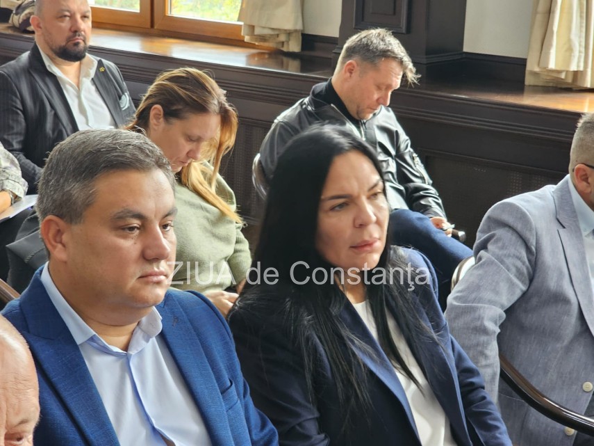 foto video sedinta la prefectura constanta privind dreptul de proprietate asupra domeniului public in foto video sedinta la prefectura constanta privind dreptul de proprietate asupra domeniului public in