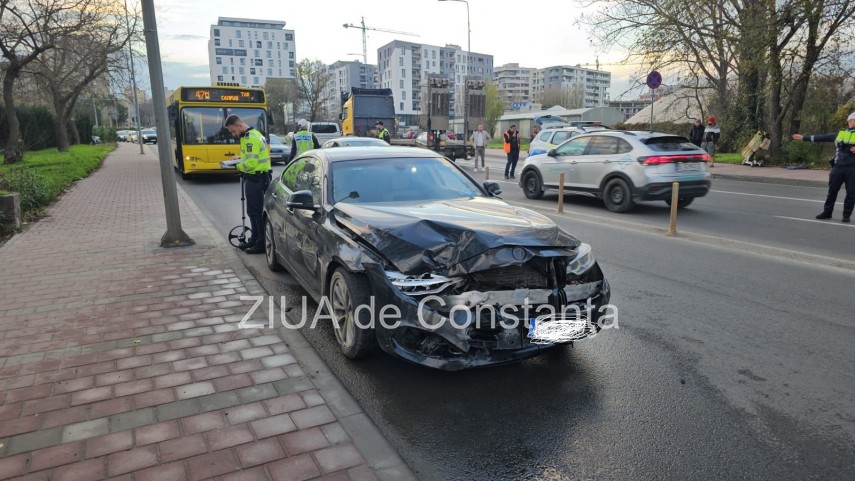 foto vide0 oficial de la ipj constanta despre accident rutier cu trei vehicule implicate pe bulevardul foto vide0 oficial de la ipj constanta despre accident rutier cu trei vehicule implicate pe bulevardul