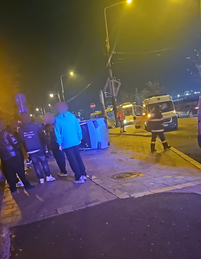 masina rasturnata pe strada termele romane din constanta doua victime implicate 919496 masina rasturnata pe strada termele romane din constanta doua victime implicate 919496