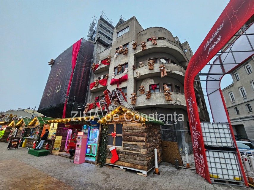 foto video ursi de plus atarnati pe pe fatada cladiri din piata ovidiu organizatori am dorit sa mai acopar foto video ursi de plus atarnati pe pe fatada cladiri din piata ovidiu organizatori am dorit sa mai acopar