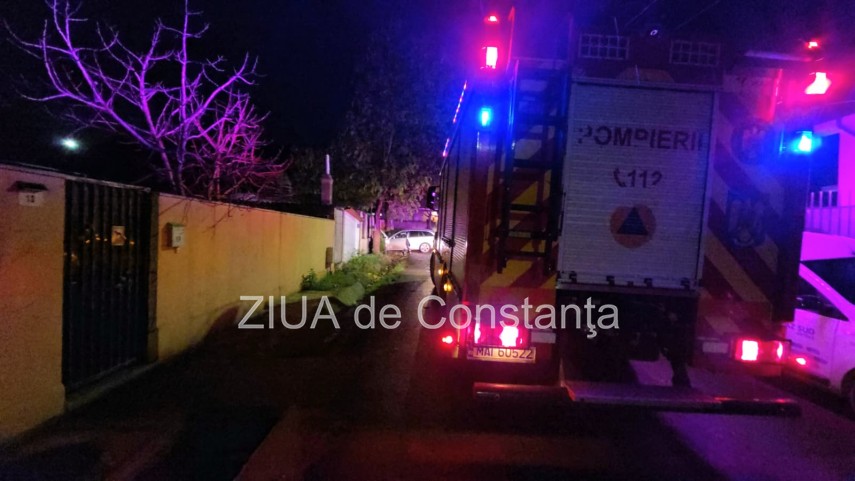 foto video pompierii din constanta in alerta dupa un accident produs in valu lui traian un barbat a ajuns foto video pompierii din constanta in alerta dupa un accident produs in valu lui traian un barbat a ajuns