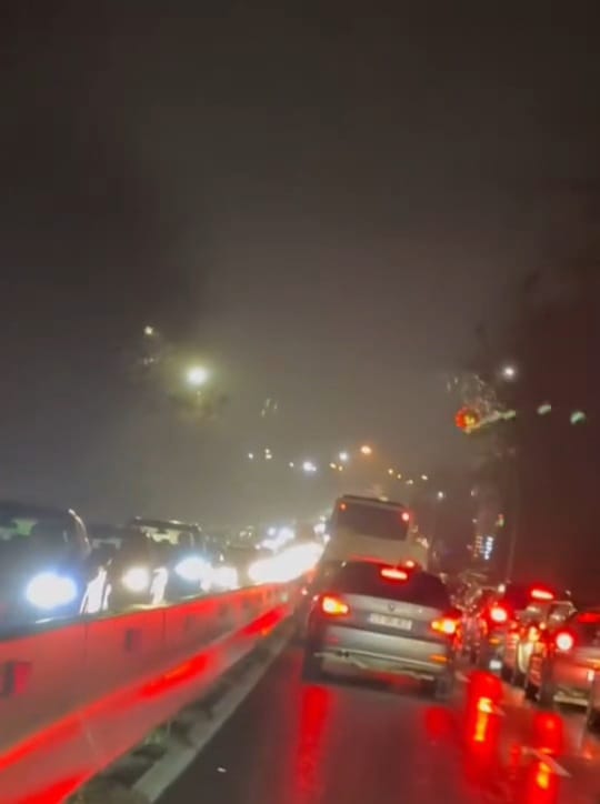 foto video targul de craciun de la lazu aduce coloane de masini intre constanta si agigea 919556 foto video targul de craciun de la lazu aduce coloane de masini intre constanta si agigea 919556