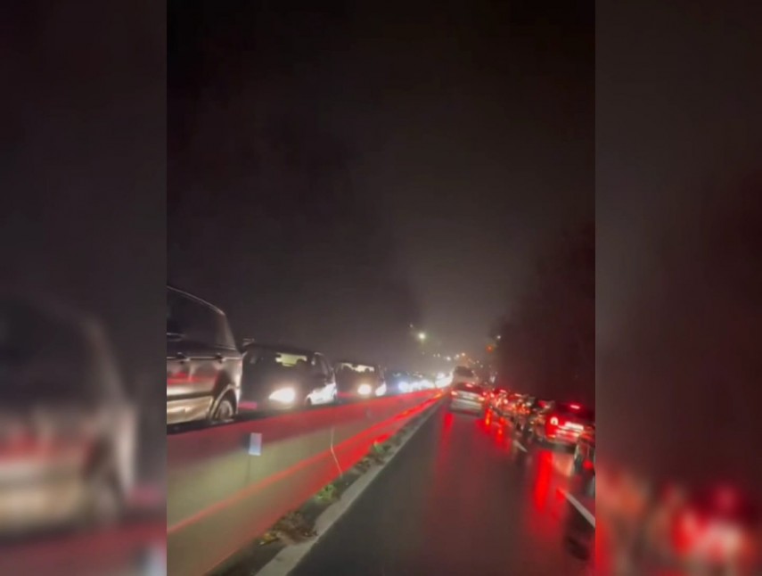 foto video targul de craciun de la lazu aduce coloane de masini intre constanta si agigea 919556 foto video targul de craciun de la lazu aduce coloane de masini intre constanta si agigea 919556