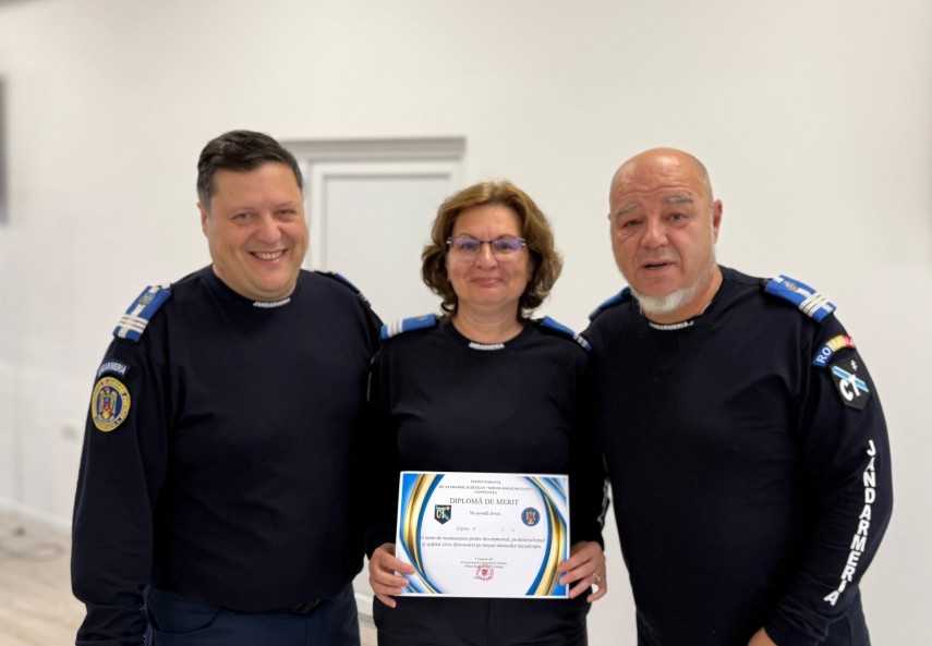 foto ceremonie de avansare in grad la inspectoratul de jandarmi judetean constanta cu ocazia zilei nationale foto ceremonie de avansare in grad la inspectoratul de jandarmi judetean constanta cu ocazia zilei nationale