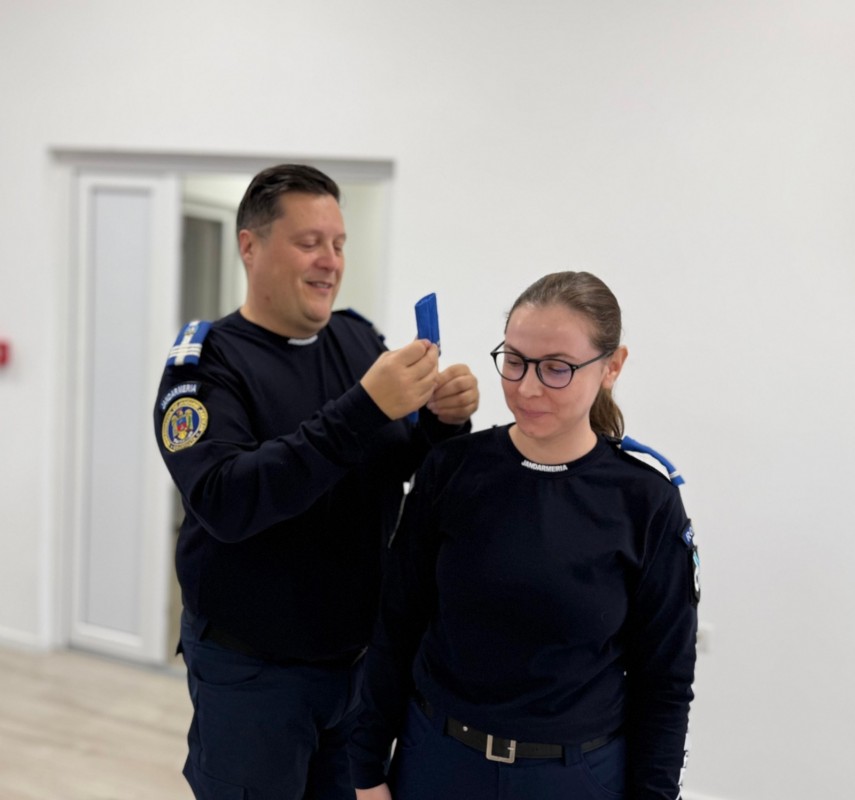 foto ceremonie de avansare in grad la inspectoratul de jandarmi judetean constanta cu ocazia zilei nationale foto ceremonie de avansare in grad la inspectoratul de jandarmi judetean constanta cu ocazia zilei nationale