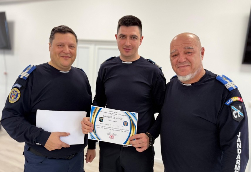 foto ceremonie de avansare in grad la inspectoratul de jandarmi judetean constanta cu ocazia zilei nationale foto ceremonie de avansare in grad la inspectoratul de jandarmi judetean constanta cu ocazia zilei nationale