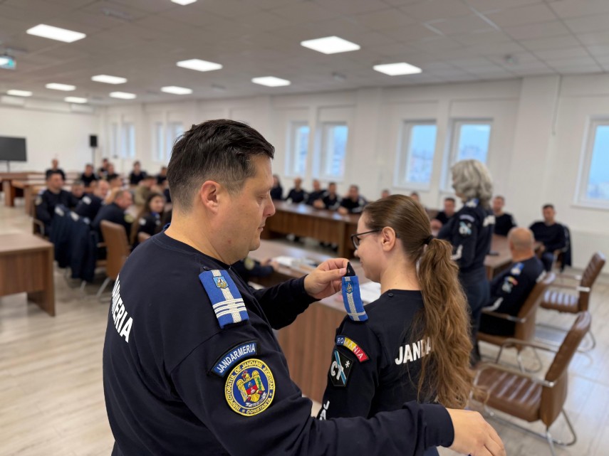 foto ceremonie de avansare in grad la inspectoratul de jandarmi judetean constanta cu ocazia zilei nationale foto ceremonie de avansare in grad la inspectoratul de jandarmi judetean constanta cu ocazia zilei nationale
