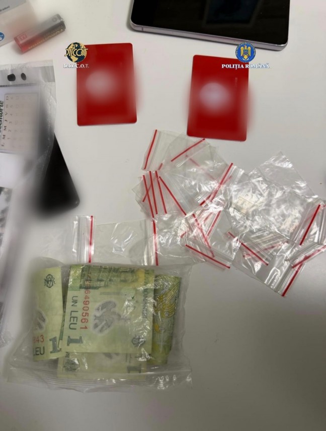 foto perchezitii de amploare intr un dosar de trafic de droguri si spalare de bani descinderi si la doua foto perchezitii de amploare intr un dosar de trafic de droguri si spalare de bani descinderi si la doua