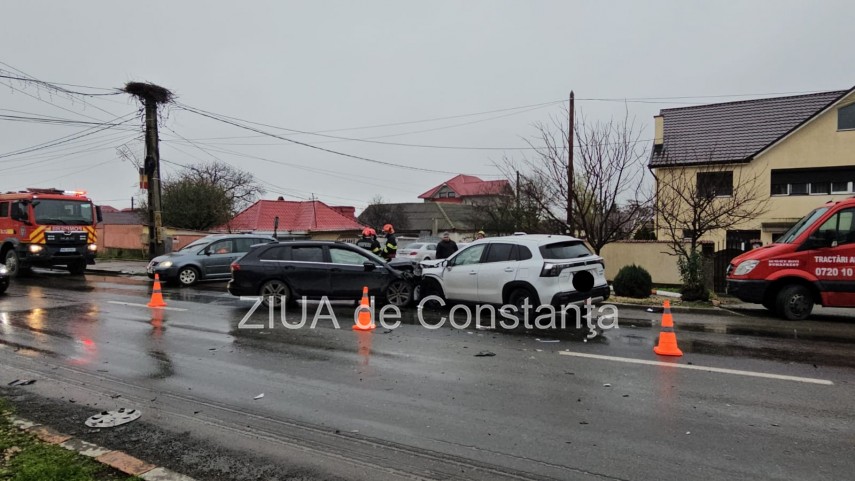 judetul constanta trei autoturisme implicate intr un accident in localitatea lumina primele informatii judetul constanta trei autoturisme implicate intr un accident in localitatea lumina primele informatii