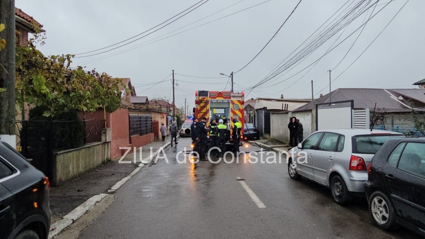 incendiu la o locuinta din constanta pompierii intervin pe strada popa farcas 920210 incendiu la o locuinta din constanta pompierii intervin pe strada popa farcas 920210