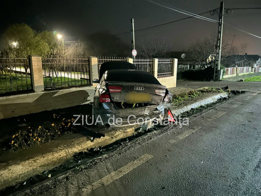 foto doua autoturisme implicate intr un accident in poarta alba judetul constanta 920257 foto doua autoturisme implicate intr un accident in poarta alba judetul constanta 920257