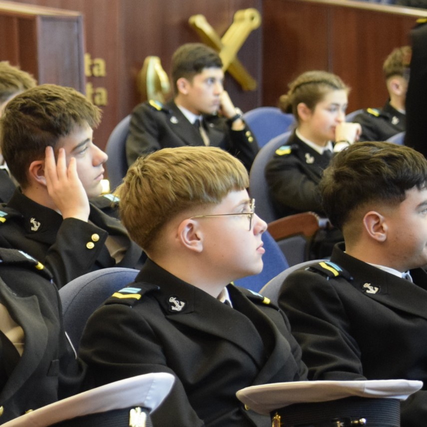 foto colegiul national militar constanta promoveaza non violenta si protectia femeilor 920390 foto colegiul national militar constanta promoveaza non violenta si protectia femeilor 920390