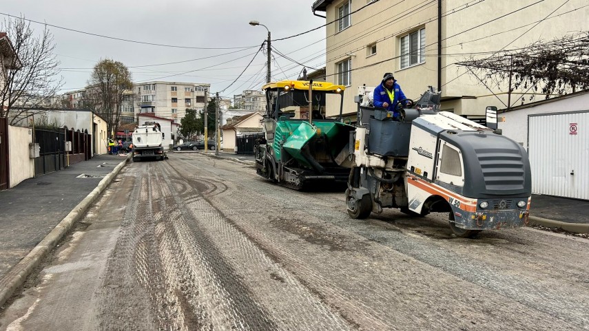 foto stiri constanta atentie soferi se asfalteaza strada steagului din cartierul coiciu 920460 foto stiri constanta atentie soferi se asfalteaza strada steagului din cartierul coiciu 920460