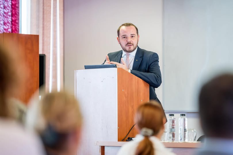 Foto: facebook/Alexandru Rogobete