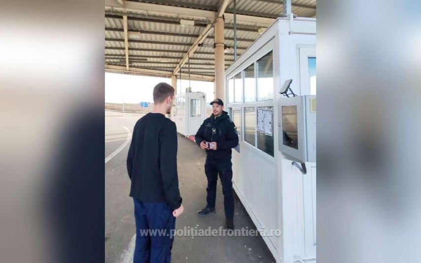 foto politia de frontiera sistemul ees functioneaza de astazi cu preluarea datelor biometrice in punctele foto politia de frontiera sistemul ees functioneaza de astazi cu preluarea datelor biometrice in punctele