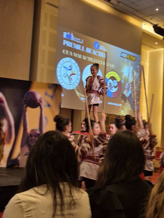 gimnasta sabrina maneca voinea de la csm constanta premiu la gala beactive patru nominalizari pentru gimnasta sabrina maneca voinea de la csm constanta premiu la gala beactive patru nominalizari pentru