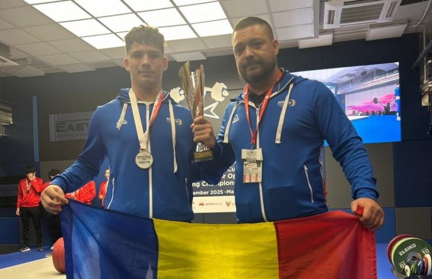 Vlăduț Matei și antrenorul Aurel Tătaru. Sursa foto: CS Farul Constanța