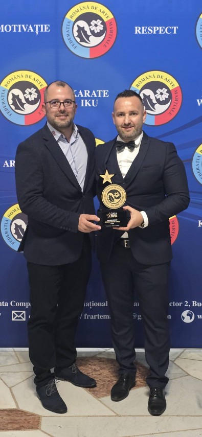 cs marina constanta dan marian ungureanu antrenorul anului in proba de fighting la gala artelor martiale cs marina constanta dan marian ungureanu antrenorul anului in proba de fighting la gala artelor martiale