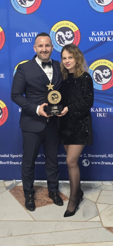 cs marina constanta dan marian ungureanu antrenorul anului in proba de fighting la gala artelor martiale cs marina constanta dan marian ungureanu antrenorul anului in proba de fighting la gala artelor martiale