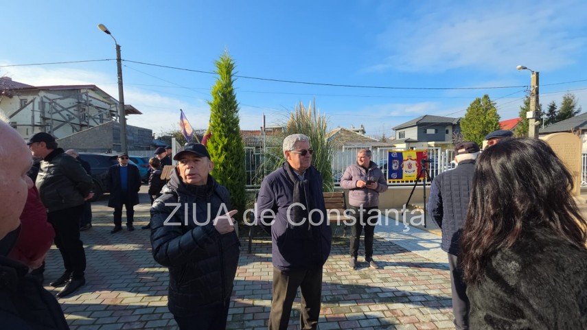 foto video monument aniversar ridicat la palazu mare pentru a marca 100 de ani de la venirea aromanilor foto video monument aniversar ridicat la palazu mare pentru a marca 100 de ani de la venirea aromanilor