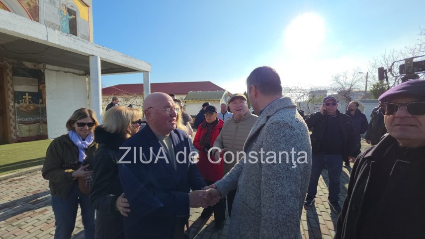 foto video monument aniversar ridicat la palazu mare pentru a marca 100 de ani de la venirea aromanilor foto video monument aniversar ridicat la palazu mare pentru a marca 100 de ani de la venirea aromanilor