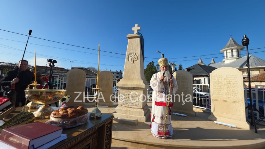 foto video monument aniversar ridicat la palazu mare pentru a marca 100 de ani de la venirea aromanilor foto video monument aniversar ridicat la palazu mare pentru a marca 100 de ani de la venirea aromanilor