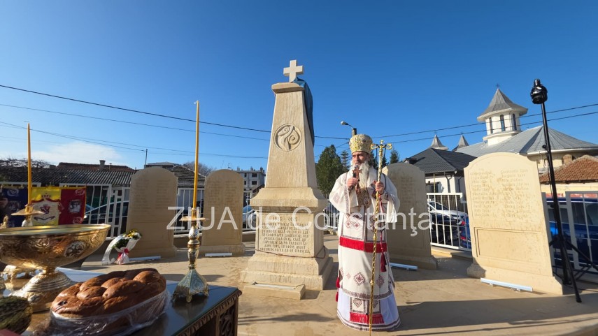 foto video monument aniversar ridicat la palazu mare pentru a marca 100 de ani de la venirea aromanilor foto video monument aniversar ridicat la palazu mare pentru a marca 100 de ani de la venirea aromanilor
