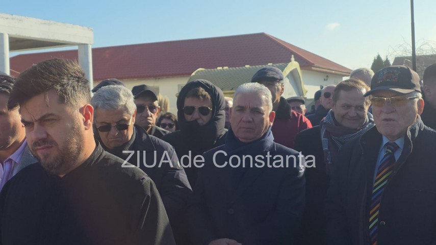 foto video monument aniversar ridicat la palazu mare pentru a marca 100 de ani de la venirea aromanilor foto video monument aniversar ridicat la palazu mare pentru a marca 100 de ani de la venirea aromanilor