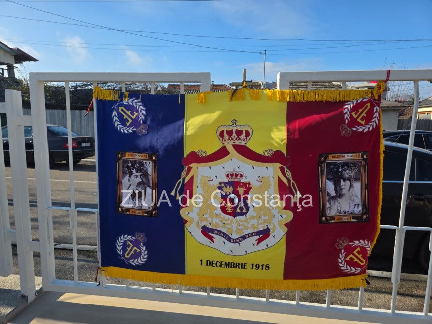 foto video monument aniversar ridicat la palazu mare pentru a marca 100 de ani de la venirea aromanilor foto video monument aniversar ridicat la palazu mare pentru a marca 100 de ani de la venirea aromanilor