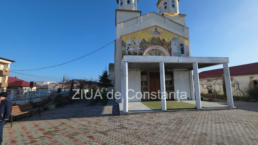 foto video monument aniversar ridicat la palazu mare pentru a marca 100 de ani de la venirea aromanilor foto video monument aniversar ridicat la palazu mare pentru a marca 100 de ani de la venirea aromanilor