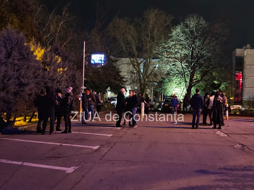 foto video un nou protest in fata prefecturii judetului constanta justitie nu prescriptie 921016 foto video un nou protest in fata prefecturii judetului constanta justitie nu prescriptie 921016