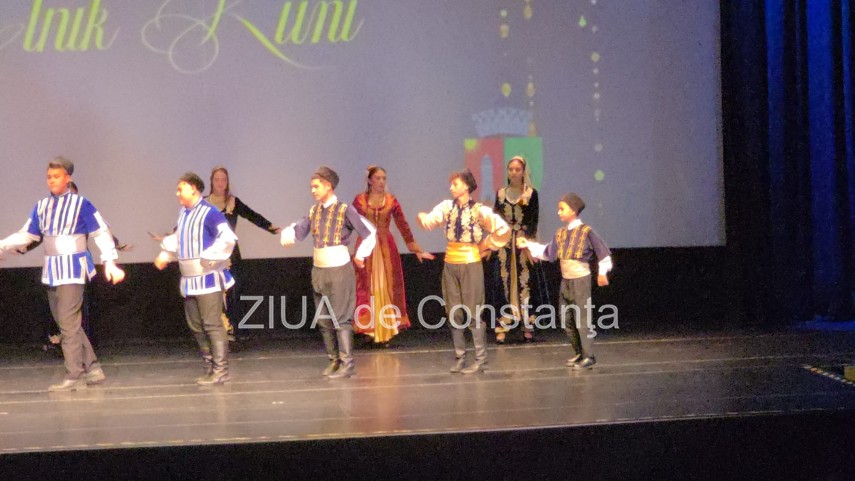 live text foto video sarbatoarea etniei tatare din romania marcata printr un spectacol festiv la constanta live text foto video sarbatoarea etniei tatare din romania marcata printr un spectacol festiv la constanta