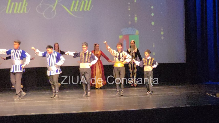 live text foto video sarbatoarea etniei tatare din romania marcata printr un spectacol festiv la constanta live text foto video sarbatoarea etniei tatare din romania marcata printr un spectacol festiv la constanta